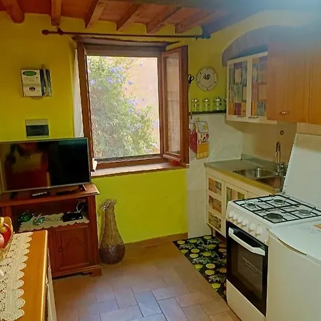 דירה La Fontanella קסטנייטו קרדוצ'י